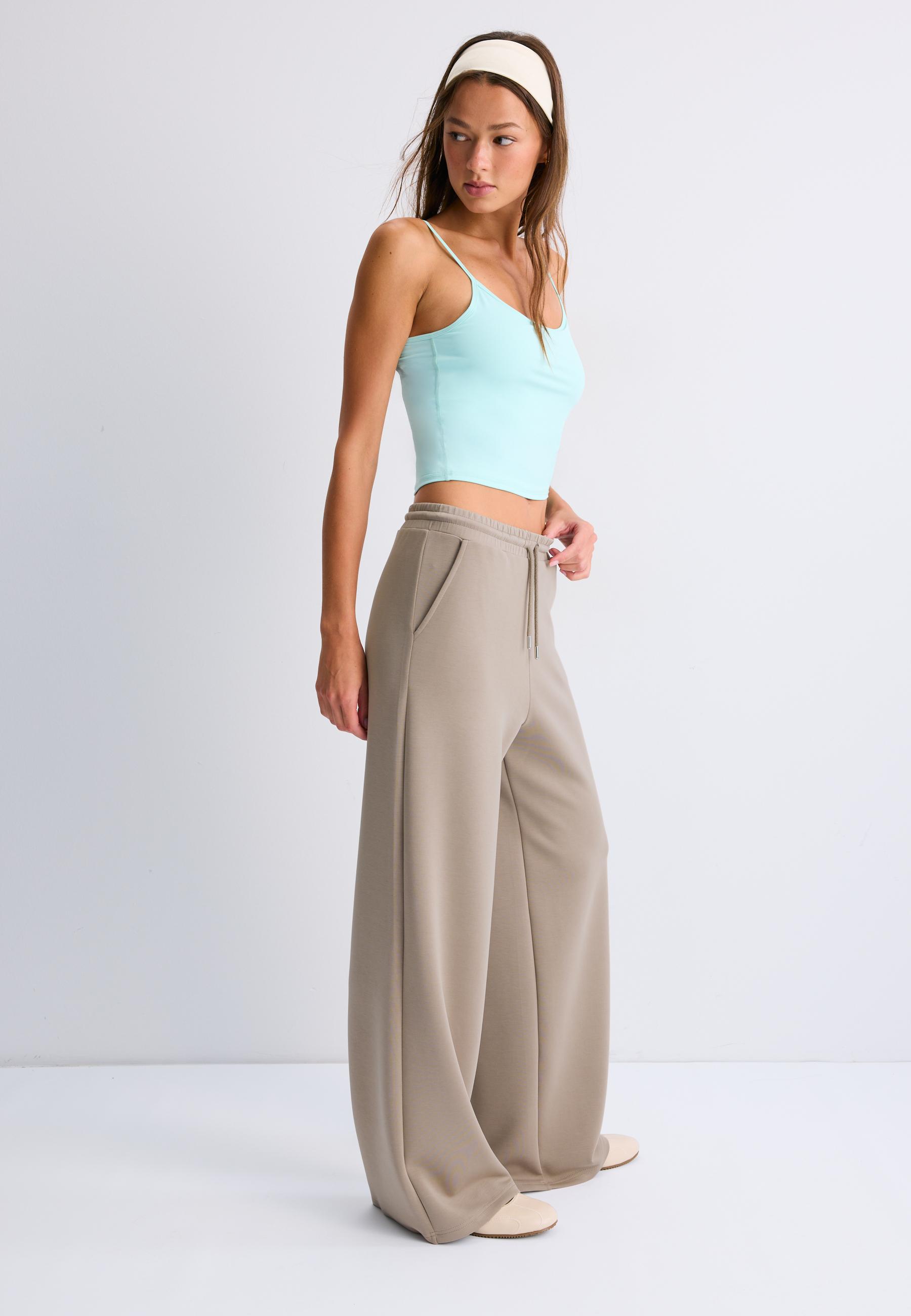 Soft-touch palazzo joggers — Beige