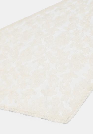Embroidered lace sarong — Ecru 3