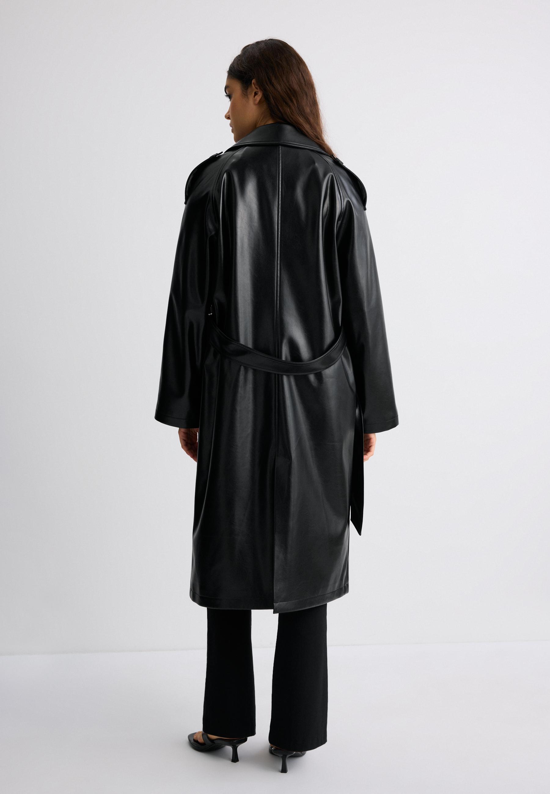 Long leather effect trench coat — Black