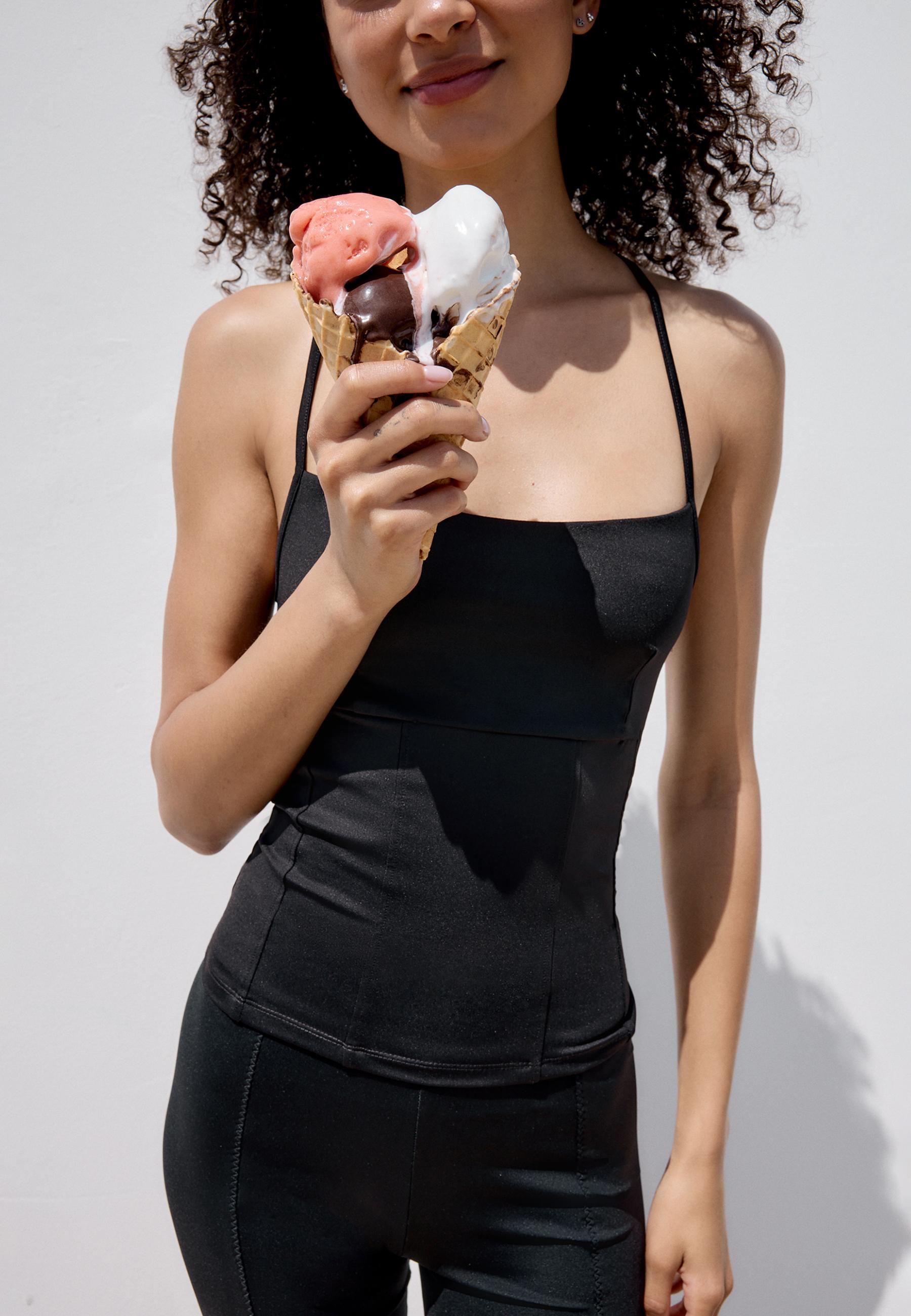 Corset-detail top — Black