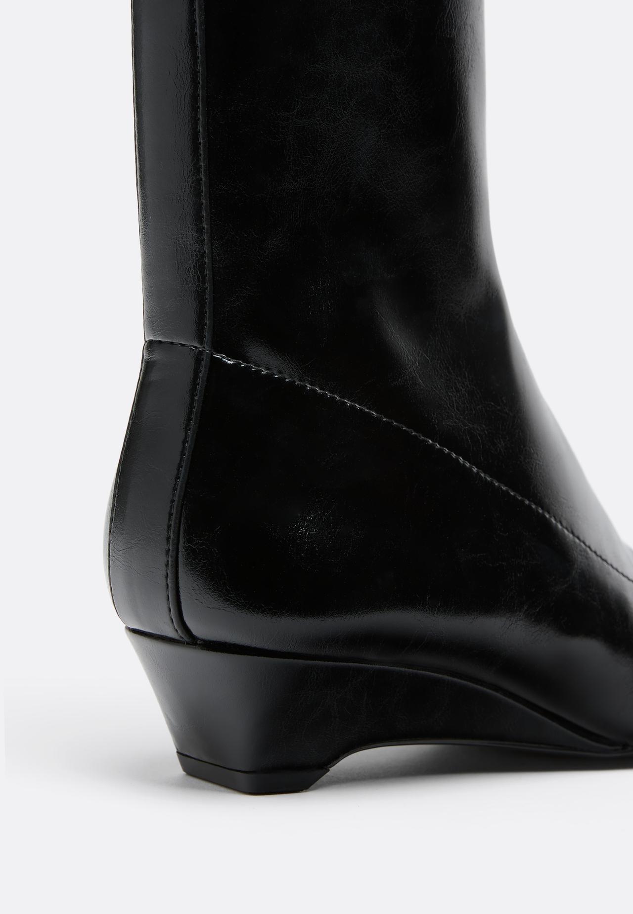 Wedge heel ankle boots — BLACK 
