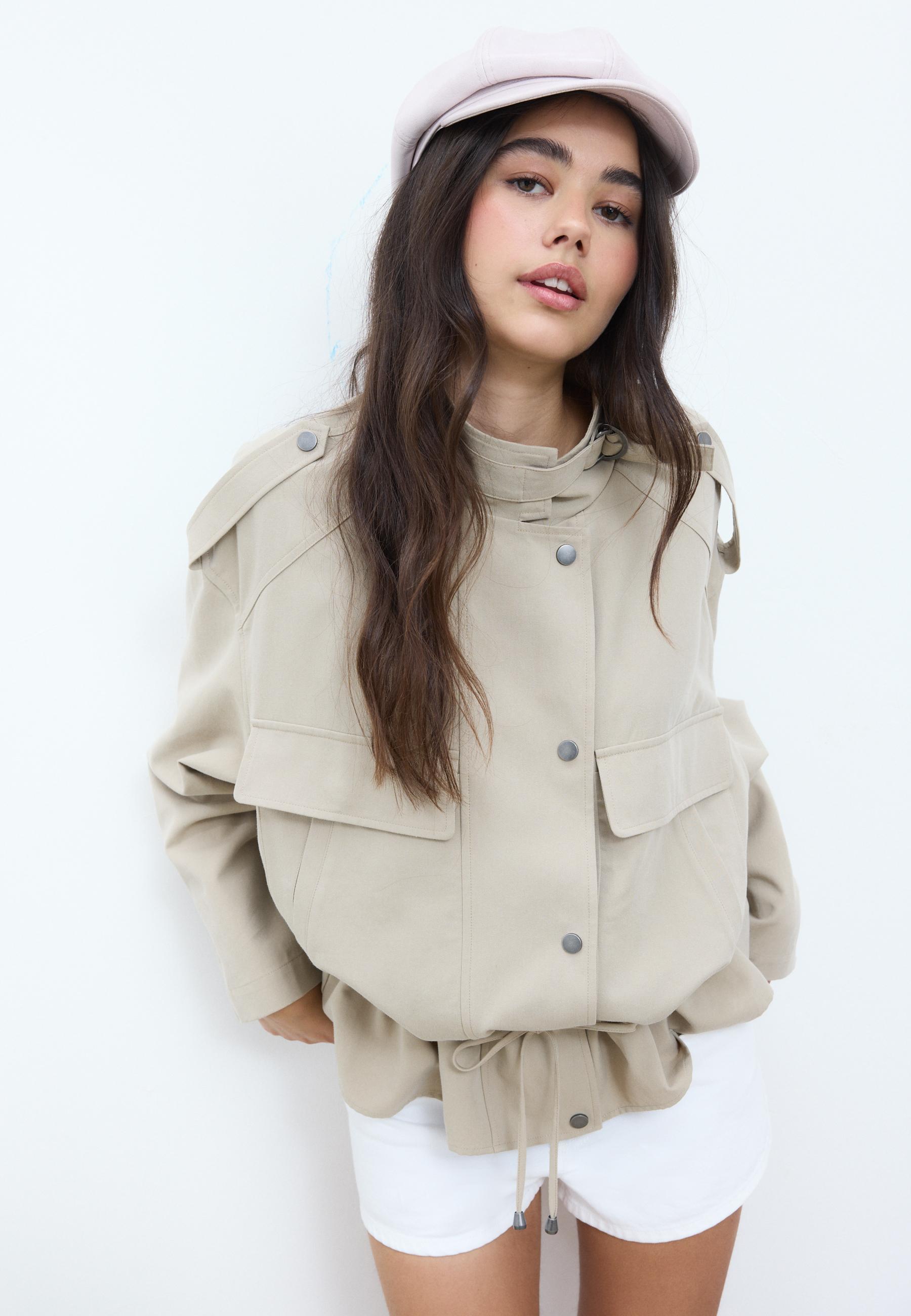 Fluid cropped jacket with front pockets — Stone