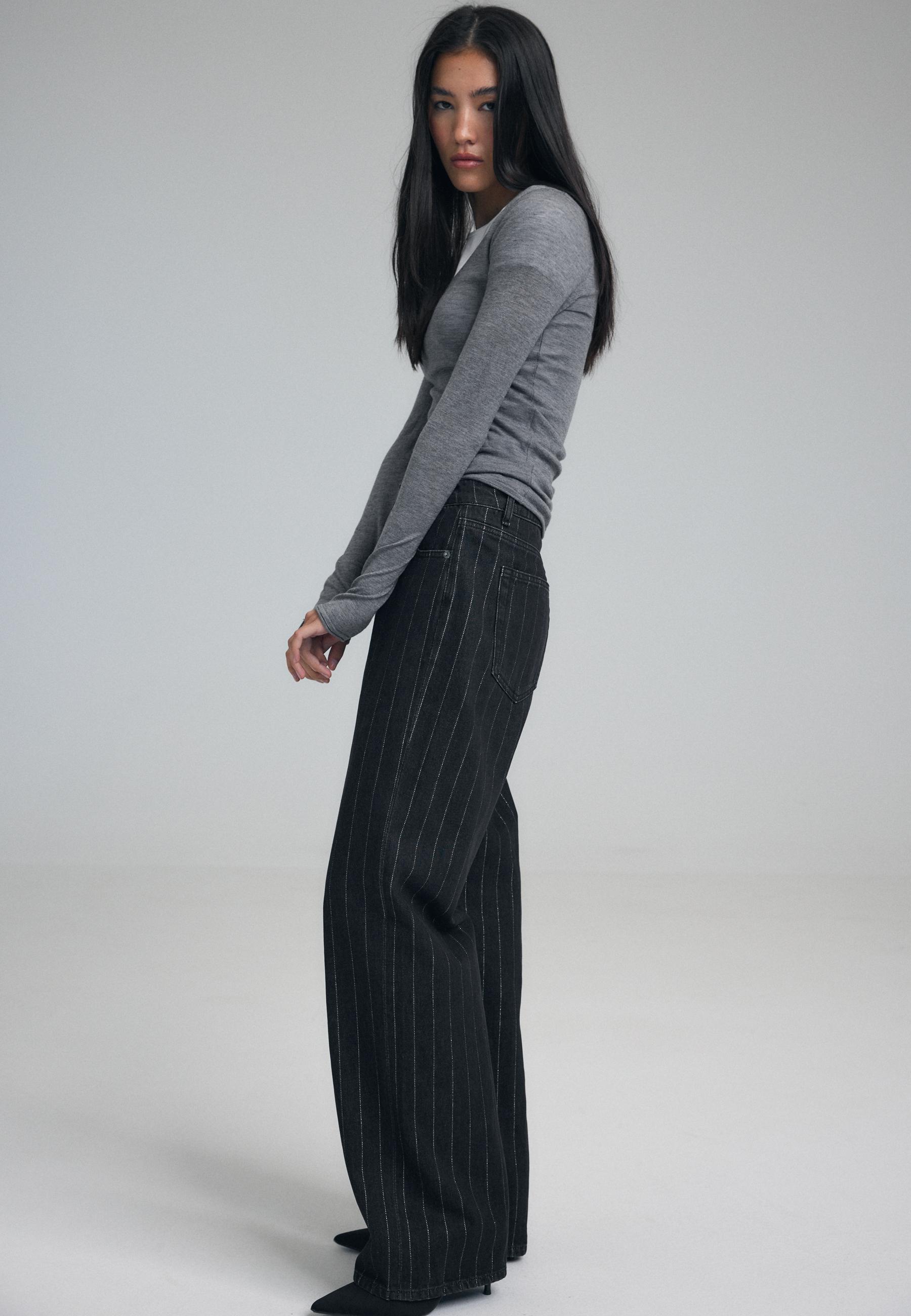 Stradivarius Τζιν Παντελόνι Straight Wide Ριγέ Με Μεταλλιζέ Κλωστή Καφέ 32