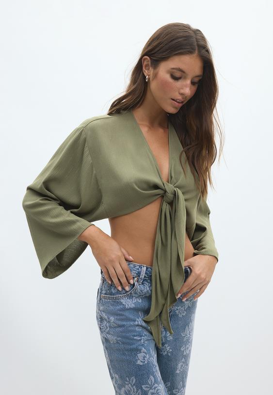 blusa fluida abierta