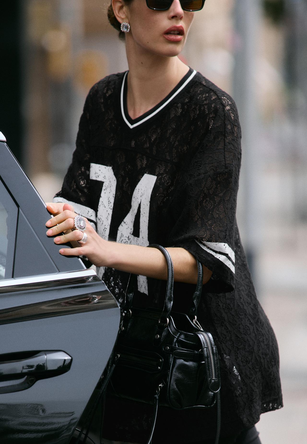 Lace number T-shirt — Black