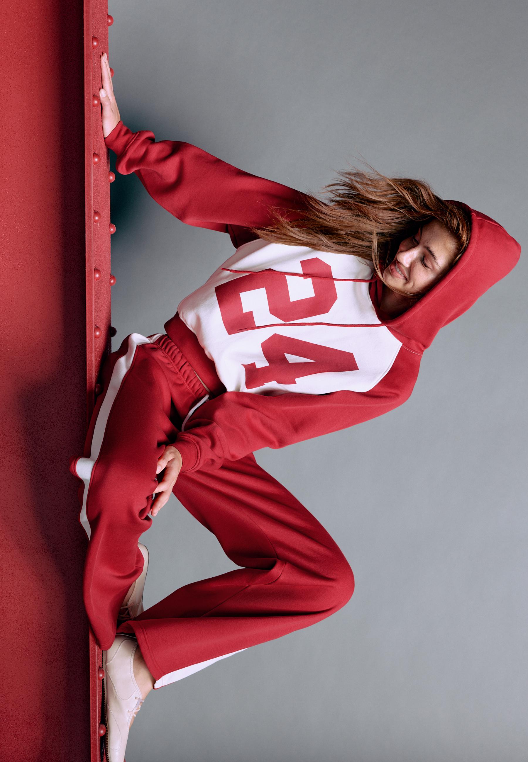 Raglan sleeve hoodie — Red