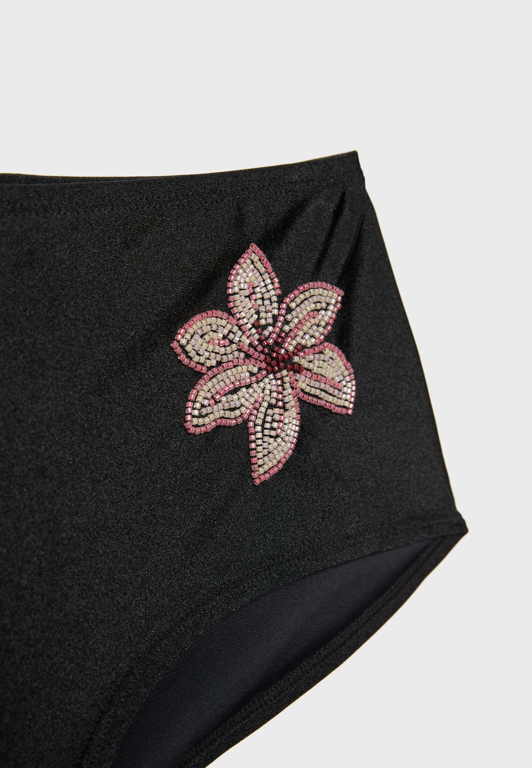 Embroidered flower hotpant bikini bottoms — Black