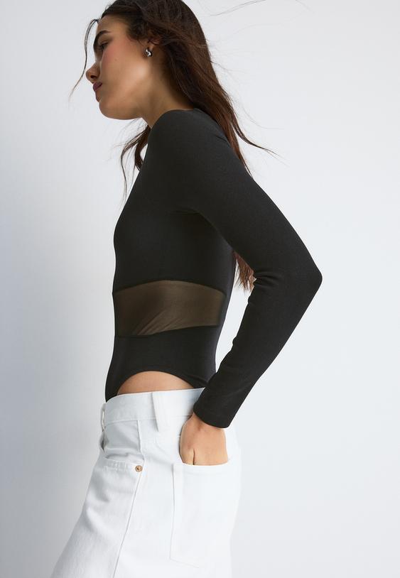 body asimetrico transparencias
