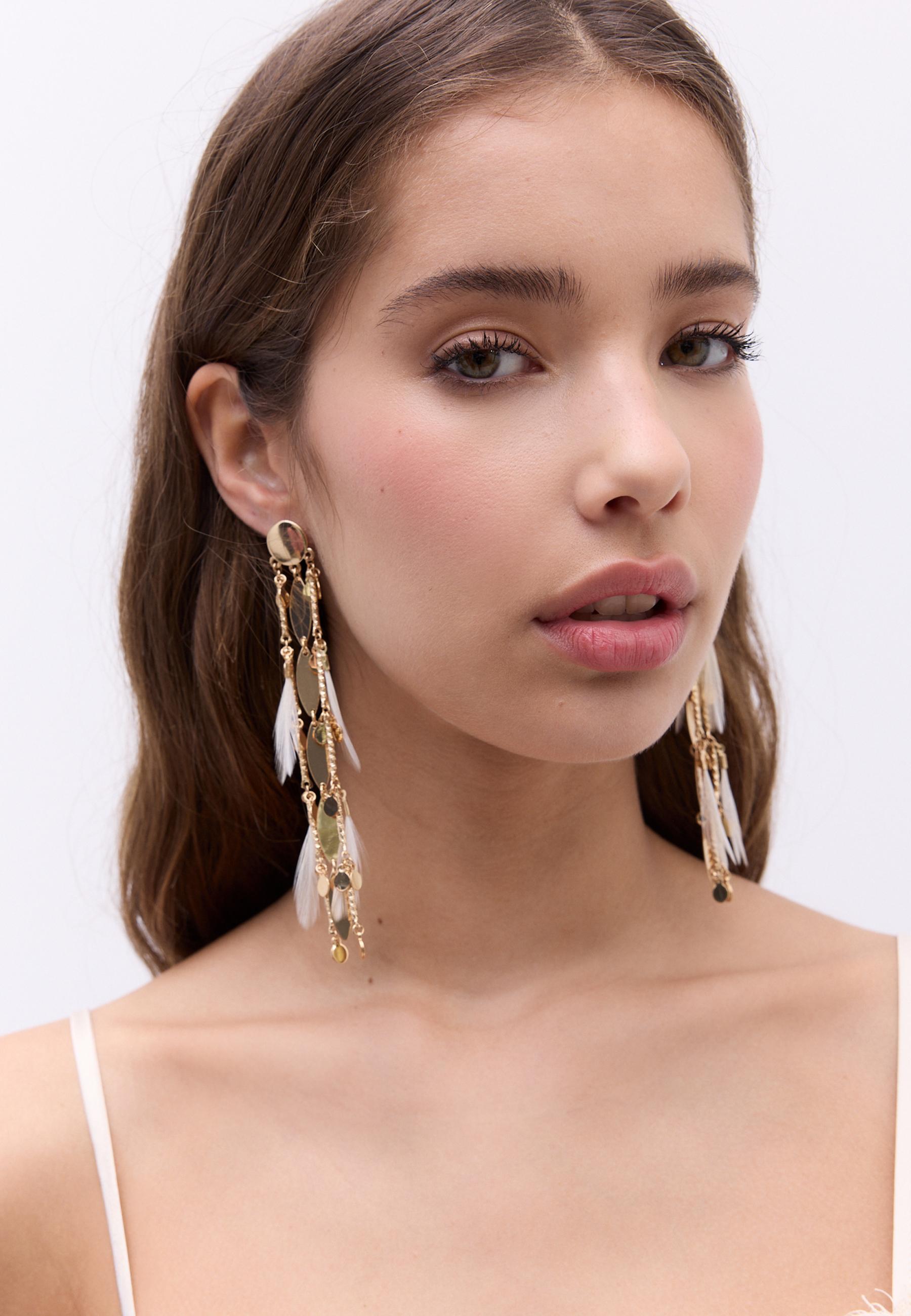 Dokulu sallantılı küpe - Görsel 4