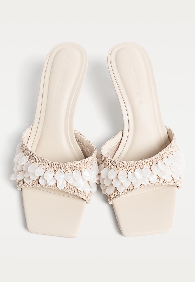 sandalias de tacon con detalles ovalados