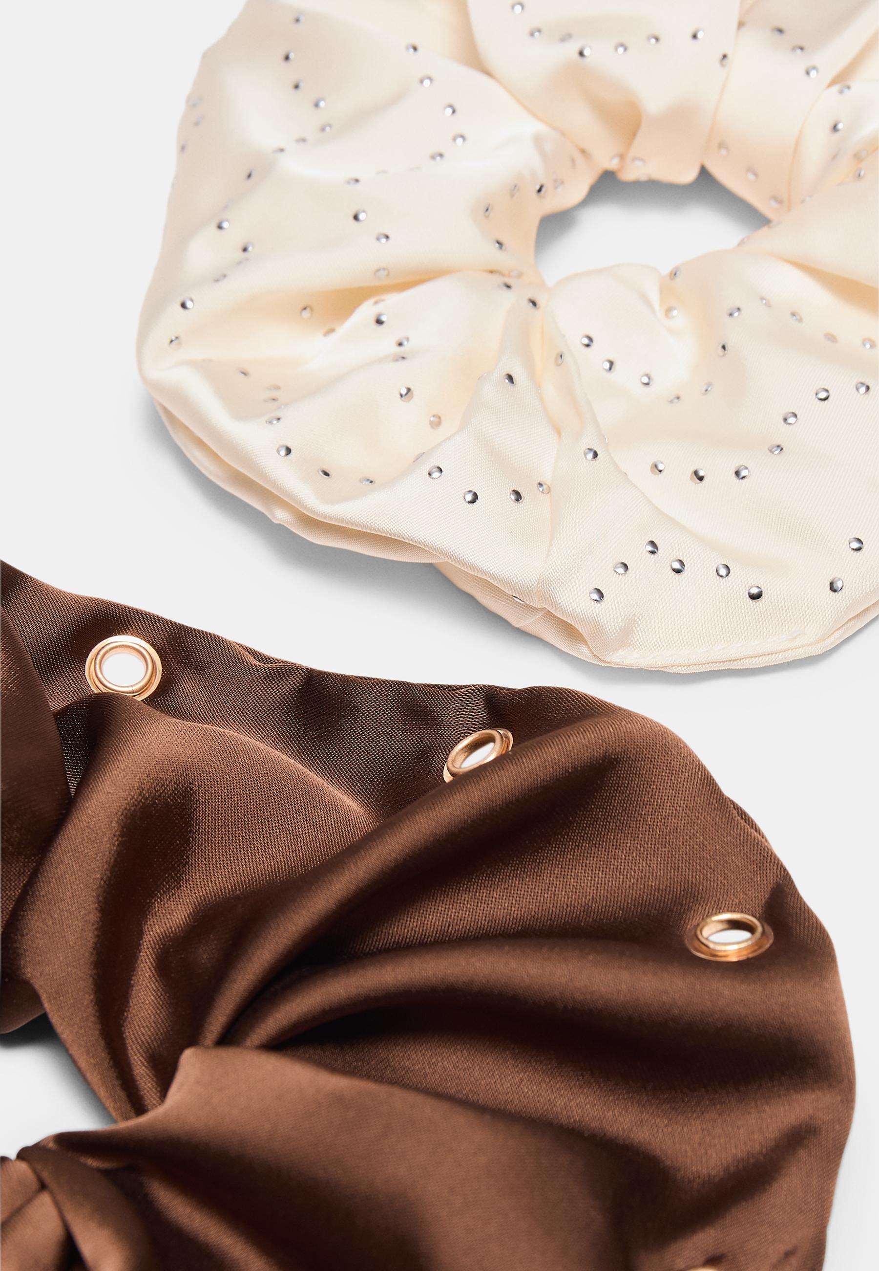 Set of 2 studded scrunchies — Brown