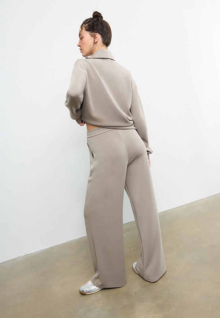 yumusak dokunuslu pensli pantolon