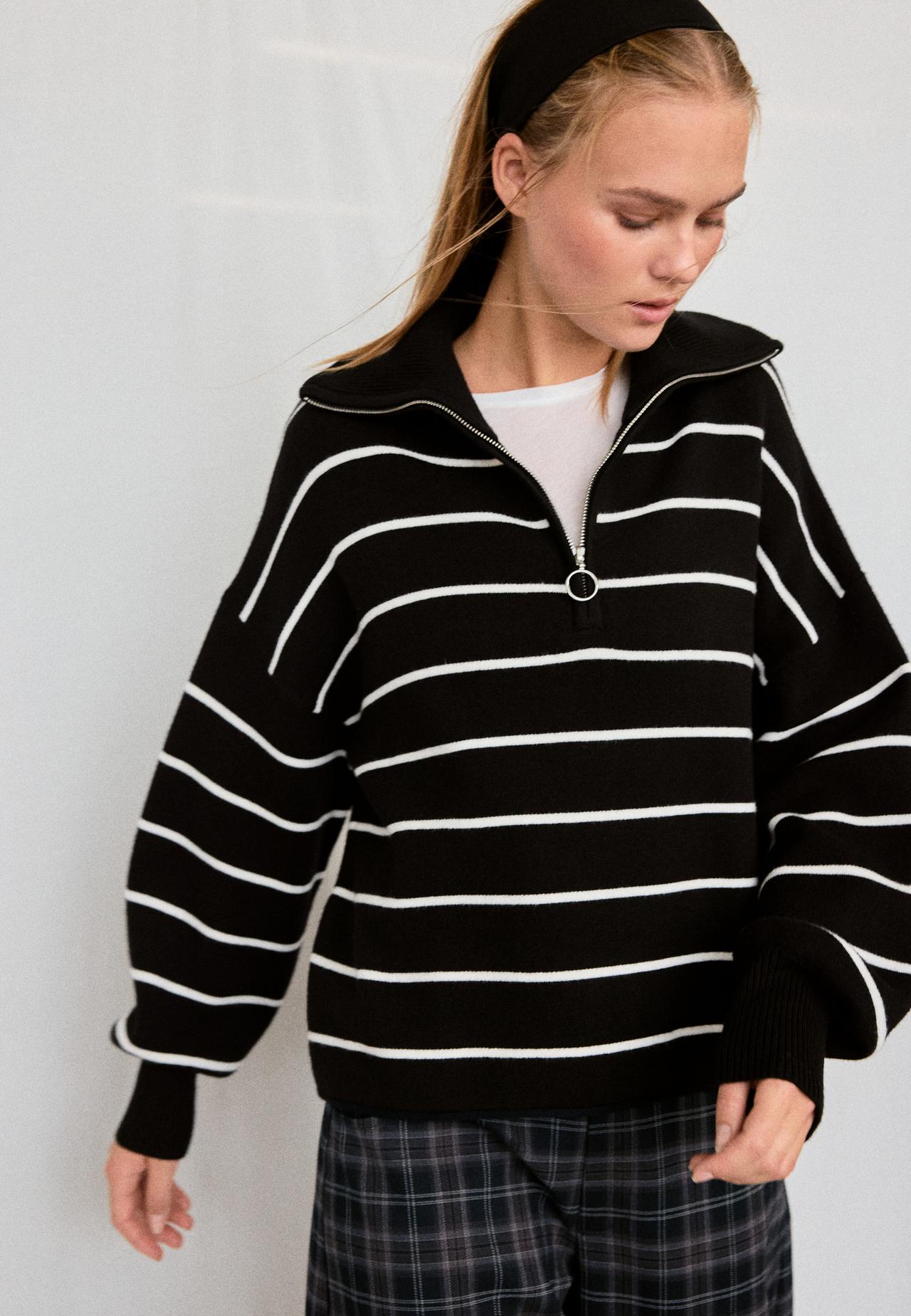 Zip-up knit sweater — Ecru