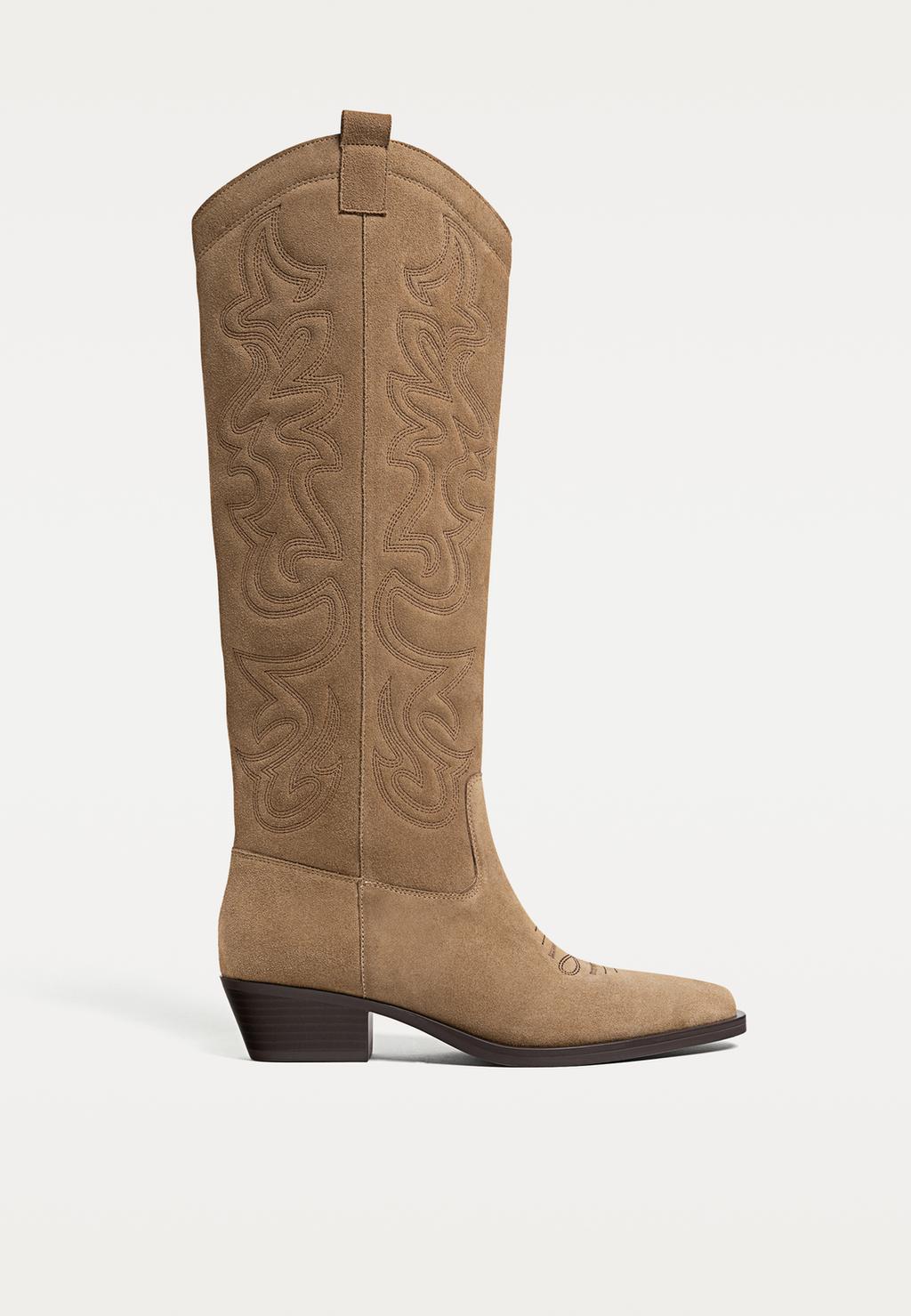 Embossed split leather cowboy boots