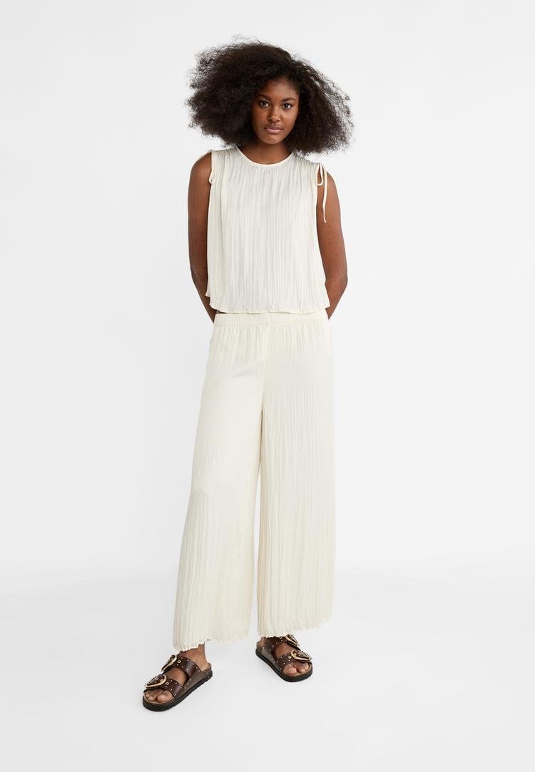 Stradivarius Pantaloni Culottes Vaporoși Satinați Cu Textură Ecru S