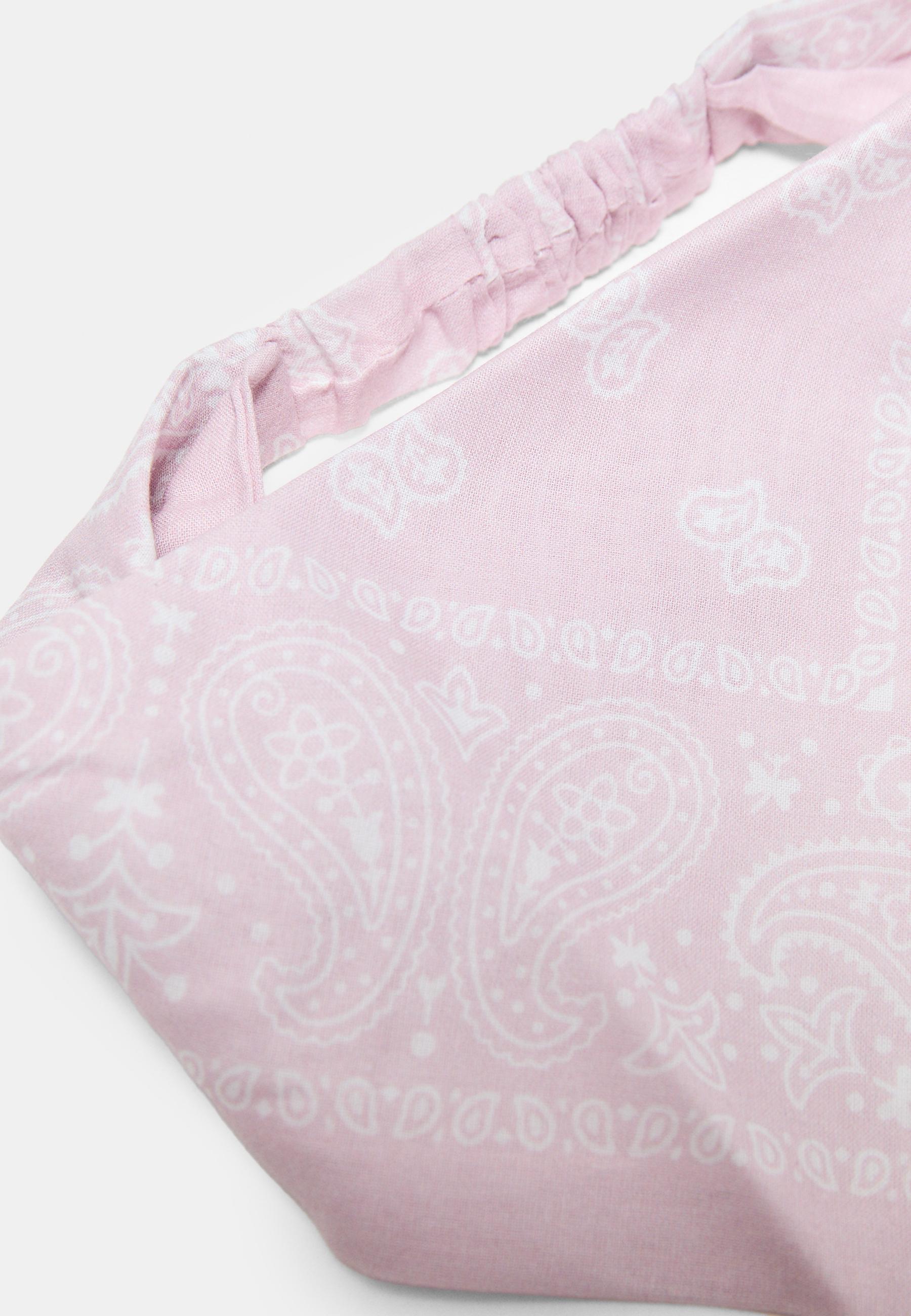 Triangle bandana — Pastel pink