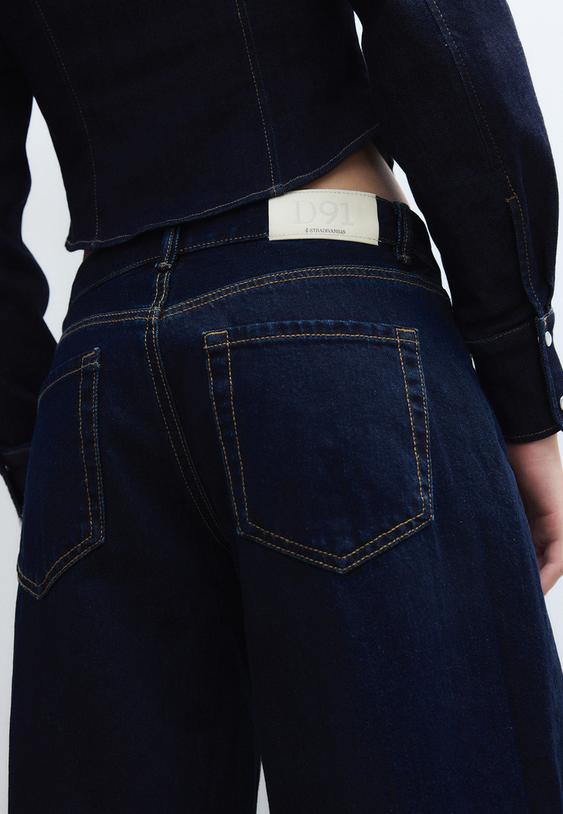 d91-jeans-mit-tiefem-weitem-bein