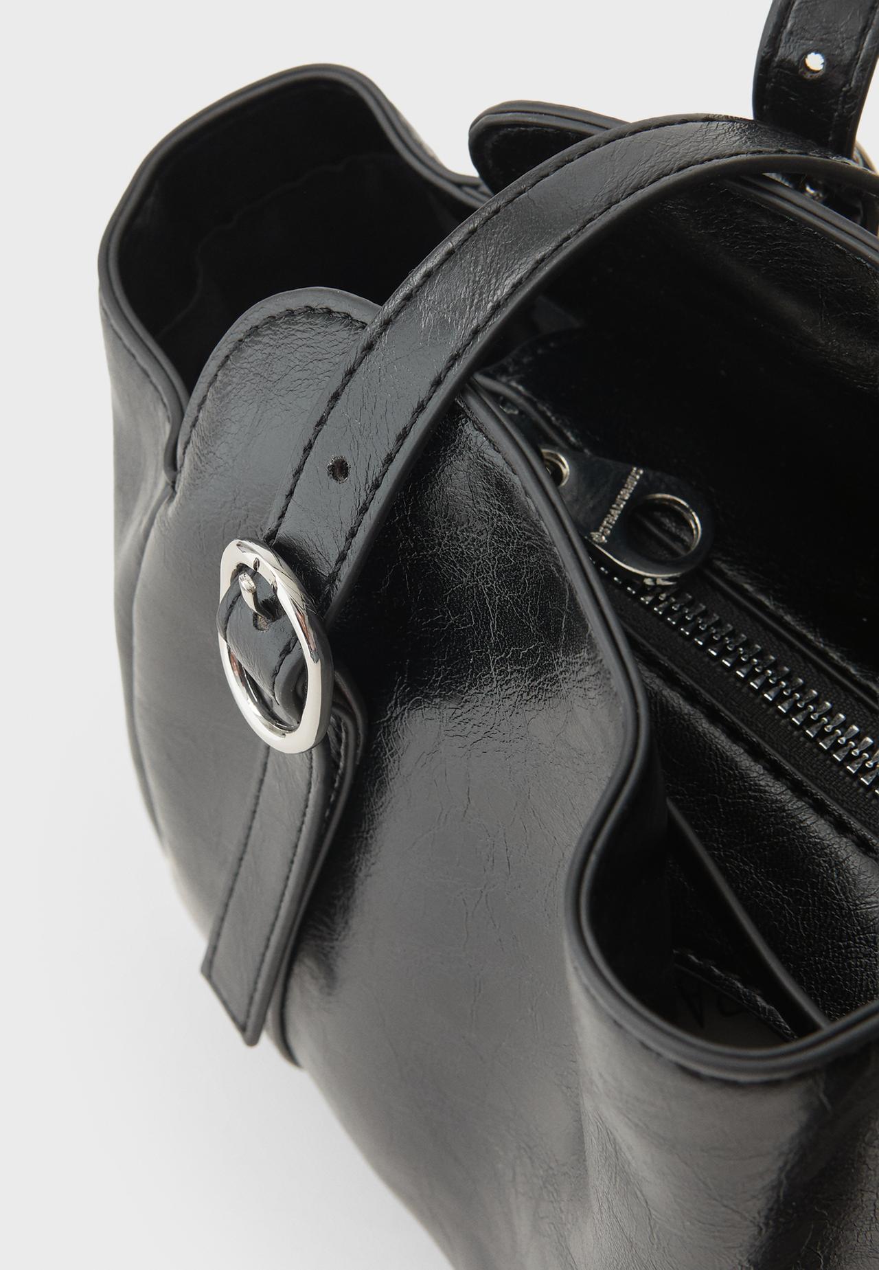 Buckle shoulder bag — Black