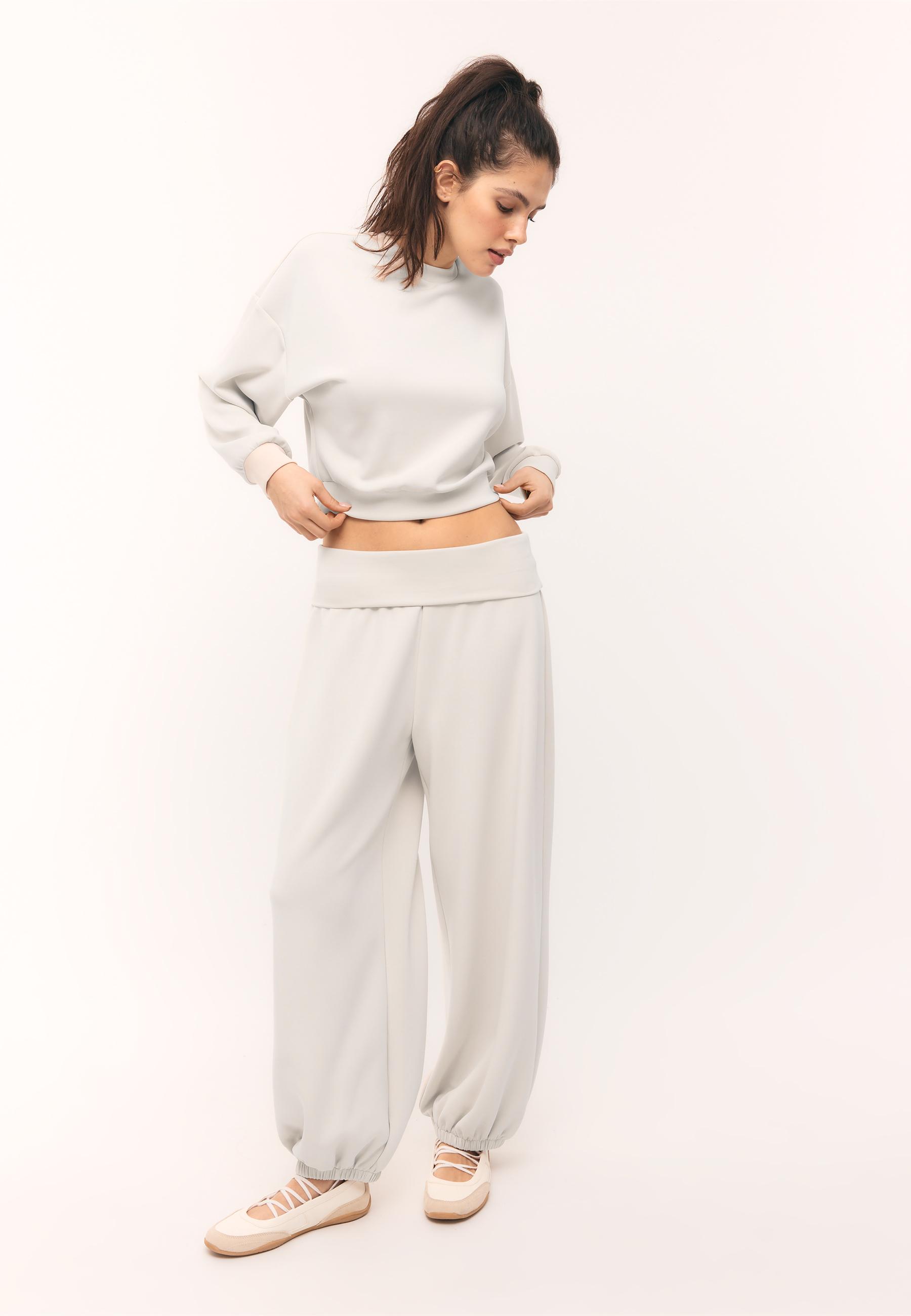 Yumuşak dokulu yarasa kollu sweatshirt - Görsel 4