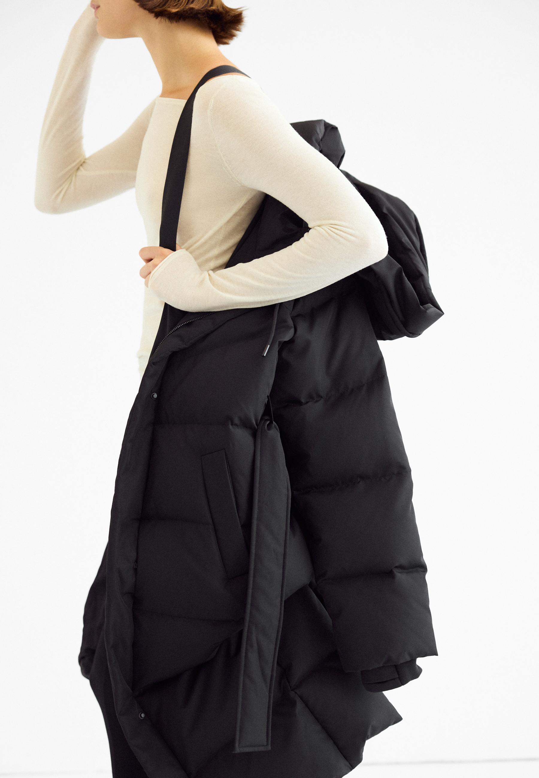 Stradivarius Kemerli kapitone kaban
