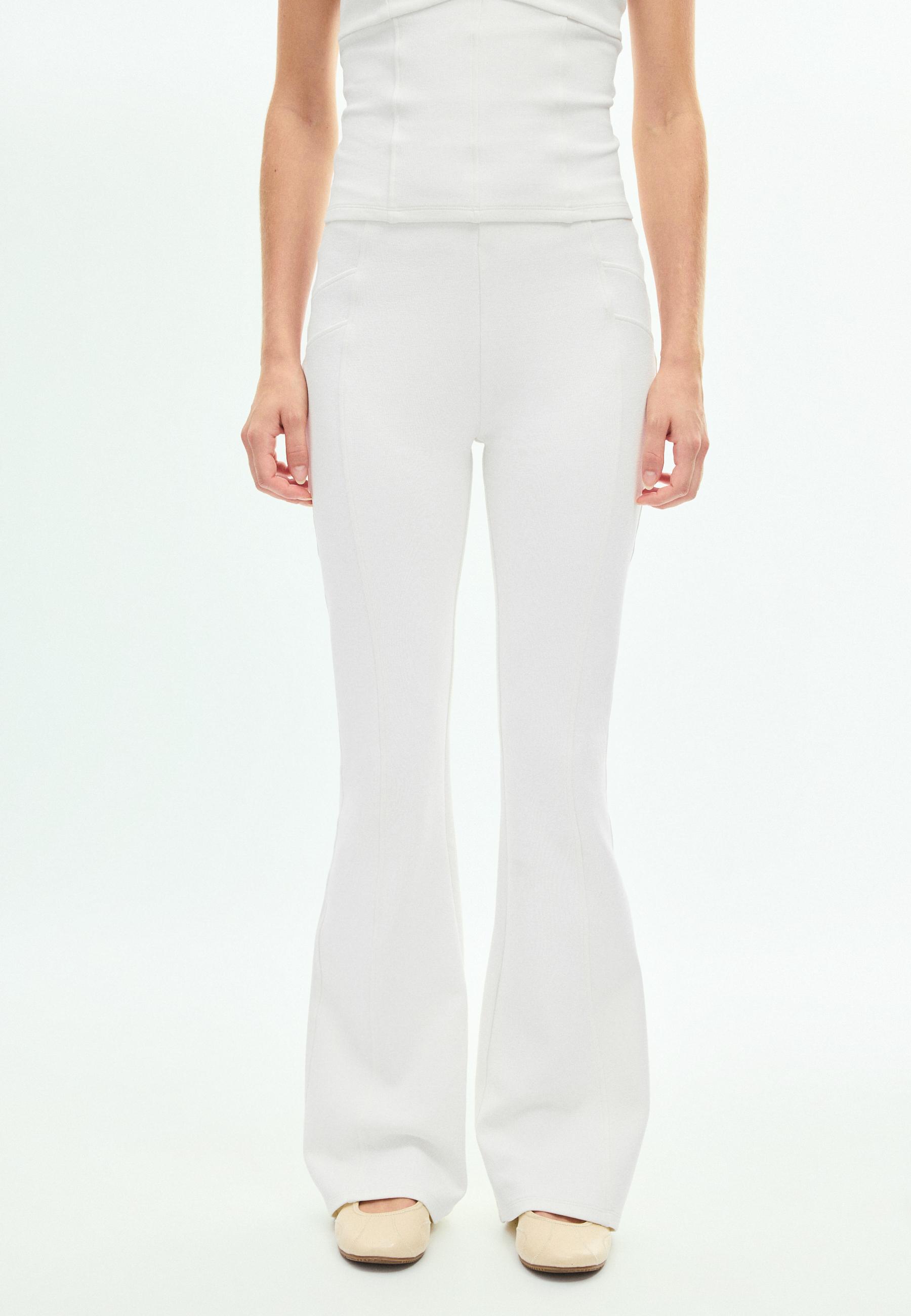 Cotton blend bell bottom leggings with seam detail — Ecru