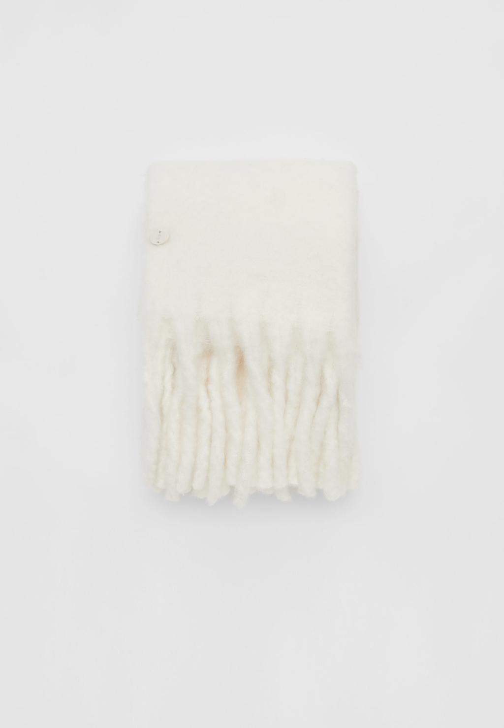 Однотонный базовый шарф