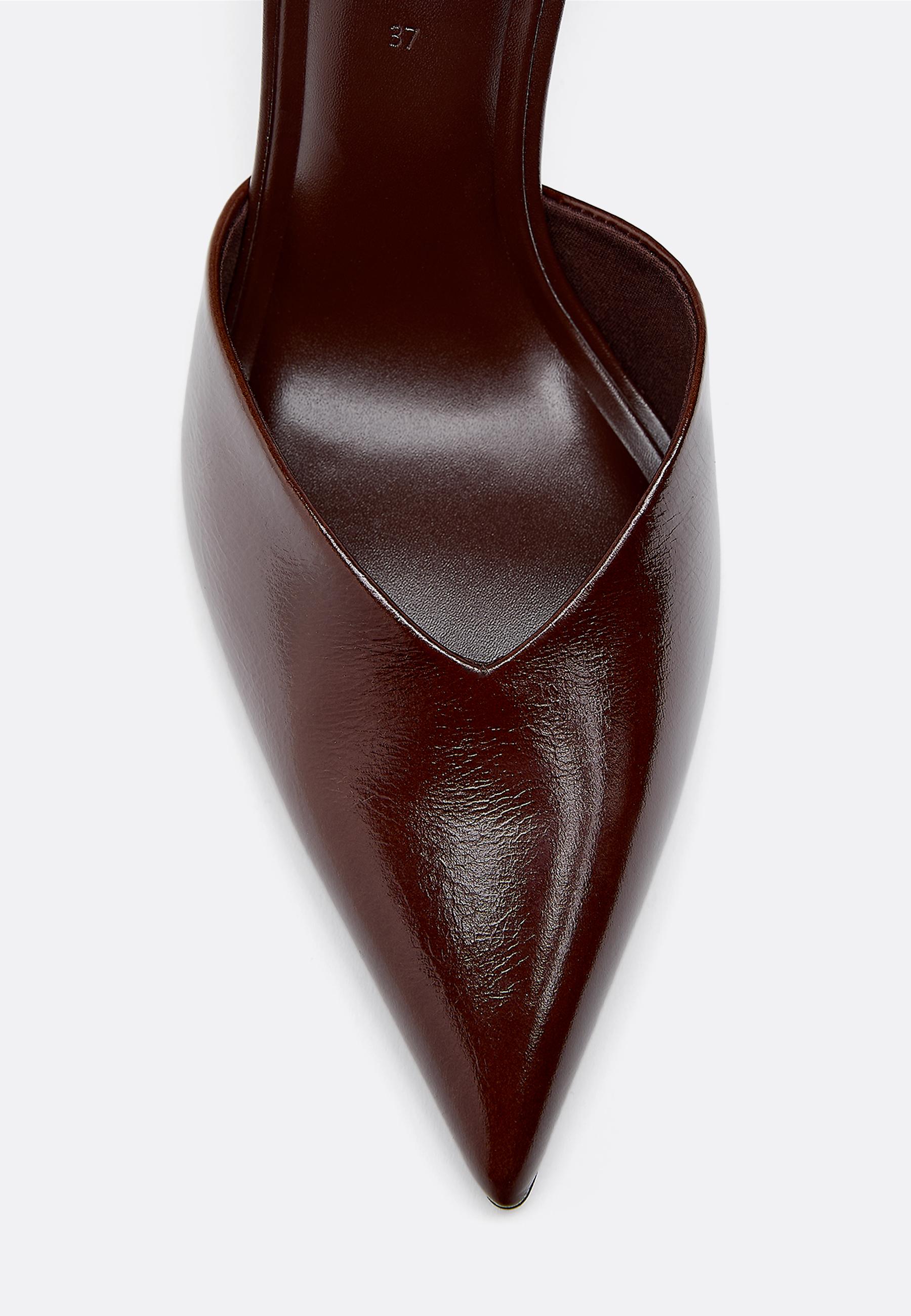 Leather heeled shoes — BROWN