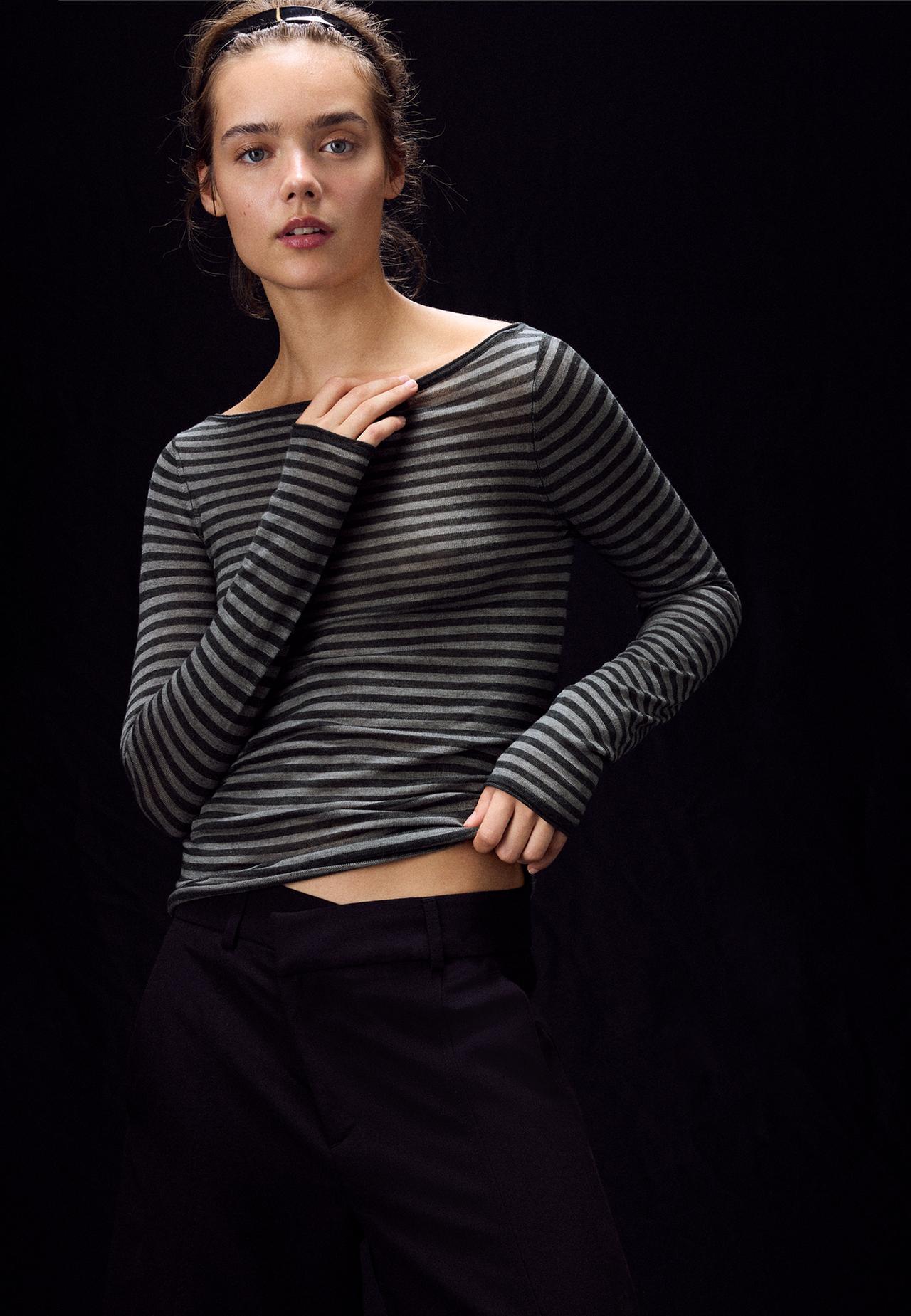 Basic wool and silk boat neck jumper — Dark grey