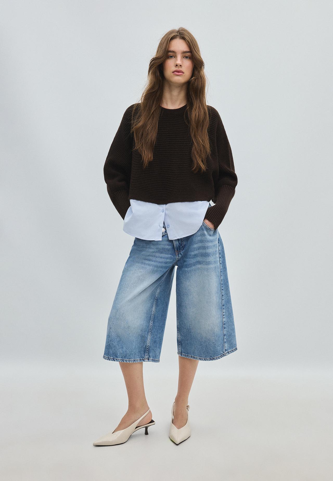 Mixed-fabric batwing sleeve knit jumper — Brown