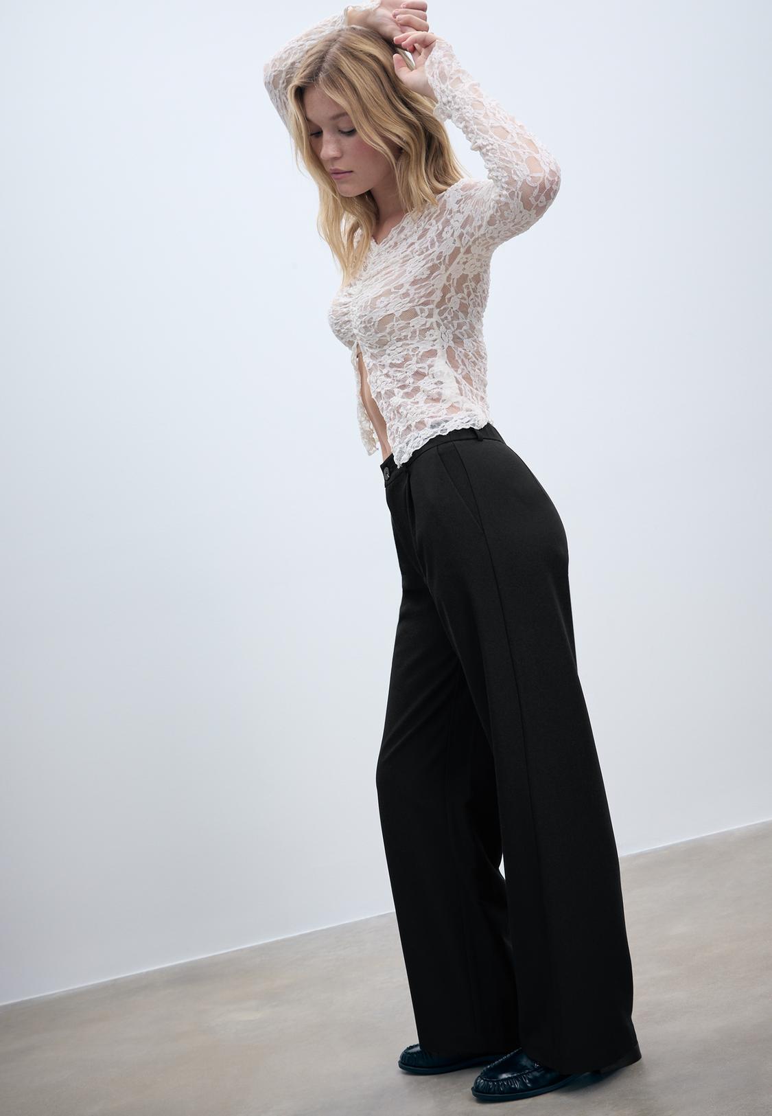 Pantaloni eleganti dritti Moda da donna Stradivarius Italia