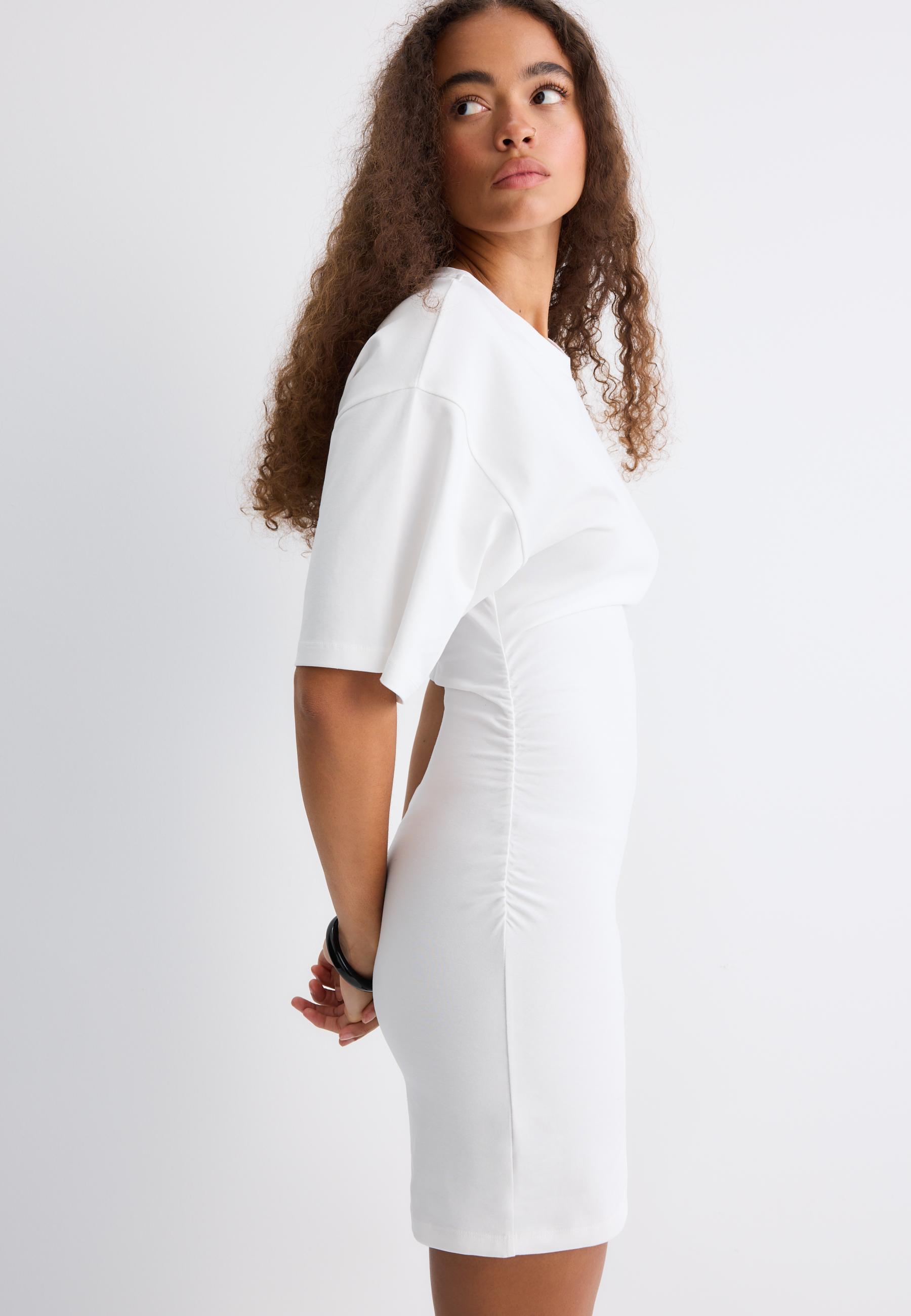 Short T-shirt dress — White
