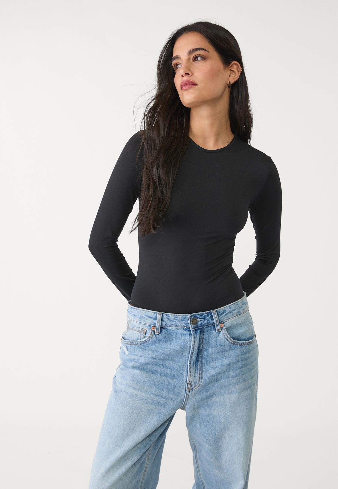 Long Sleeve Bodysuit Outfits Black Bodysuit Blue Jeans Long Sleeve