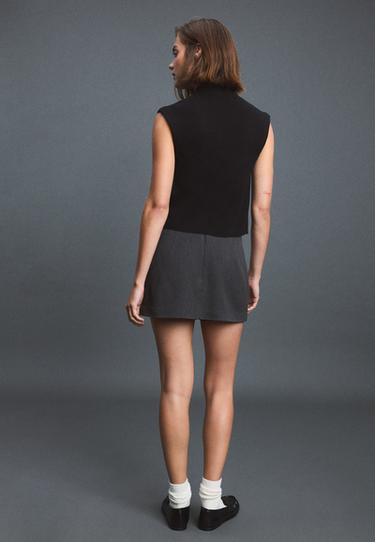 Button-detail smart mini skirt — Dark grey 5