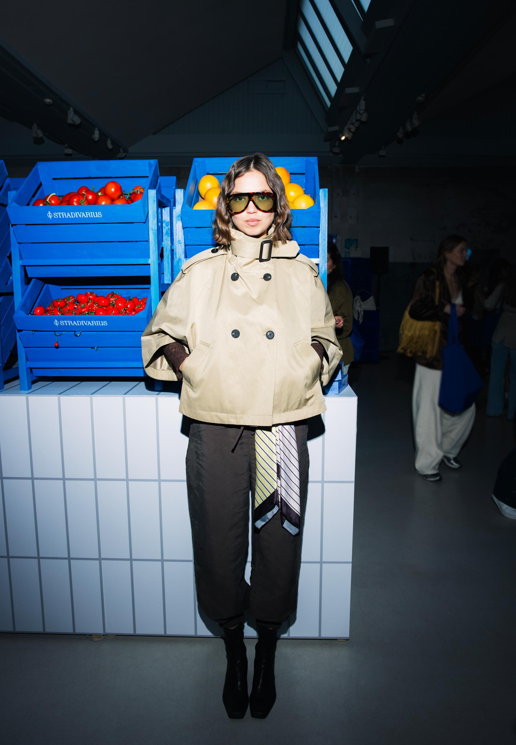Cape trench coat — Stone