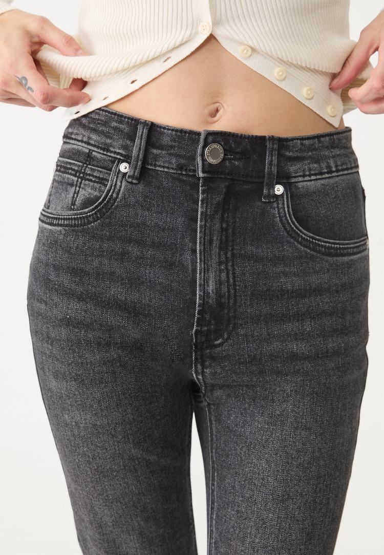 d78 jeans cropped flare