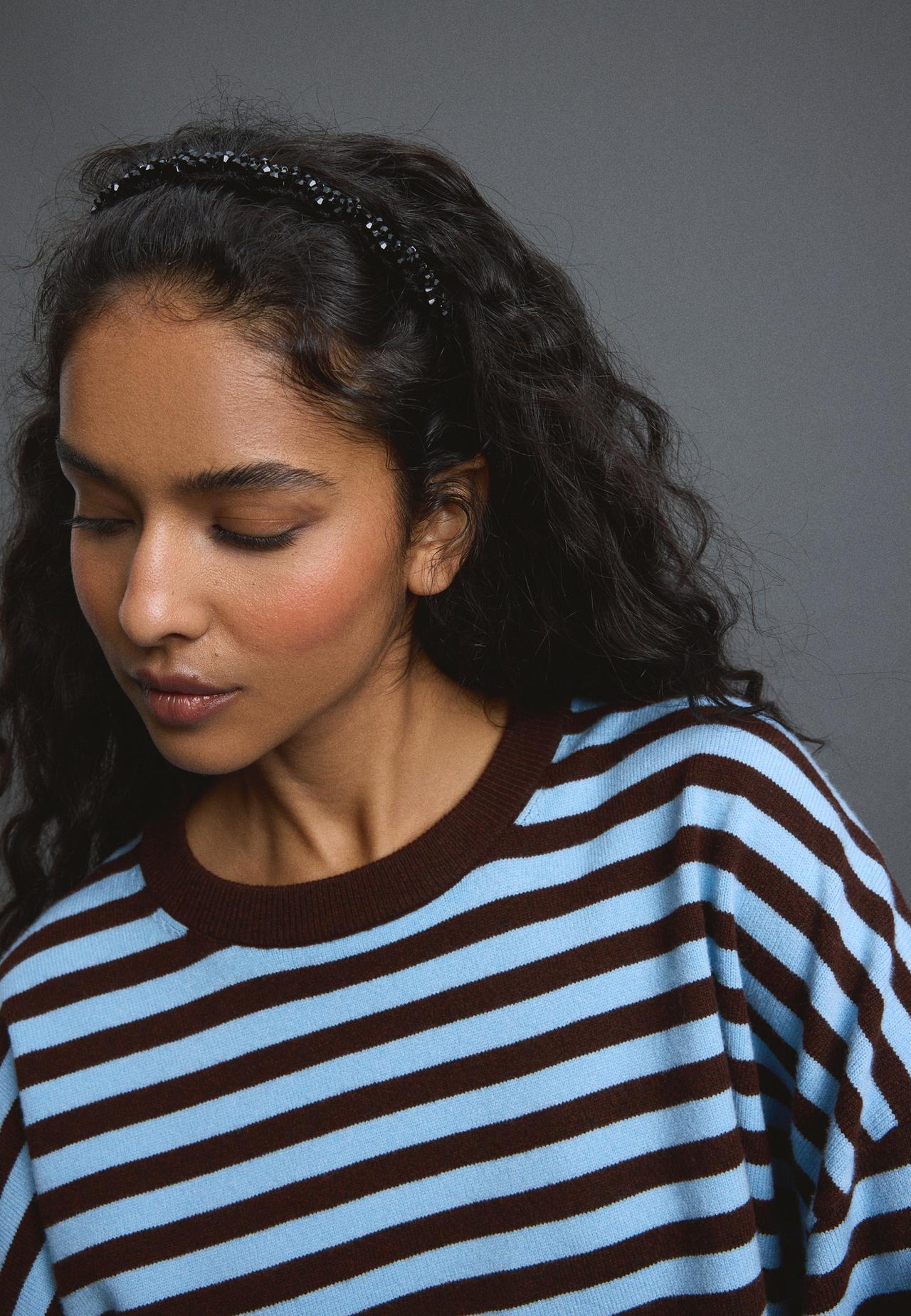 Rigid shimmery headband — Black