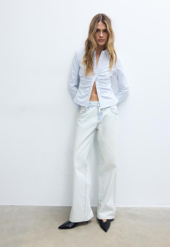 weites-bein-jeans-mit-nieten