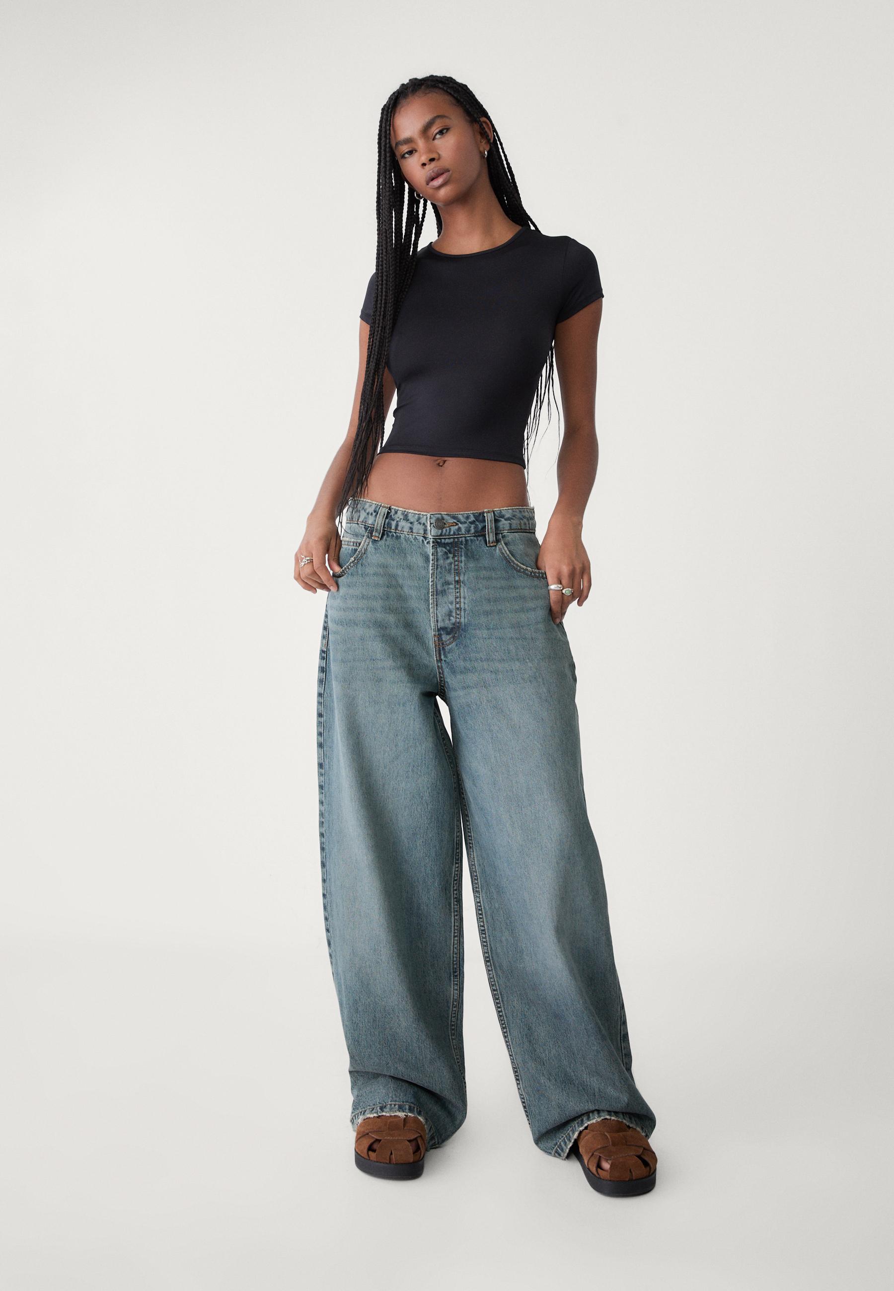 Basic polyamide T-shirt - Women's fashion | Stradivarius