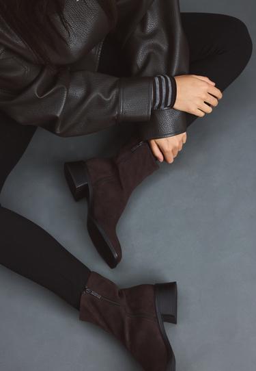 Flat faux suede ankle boots — BROWN 6