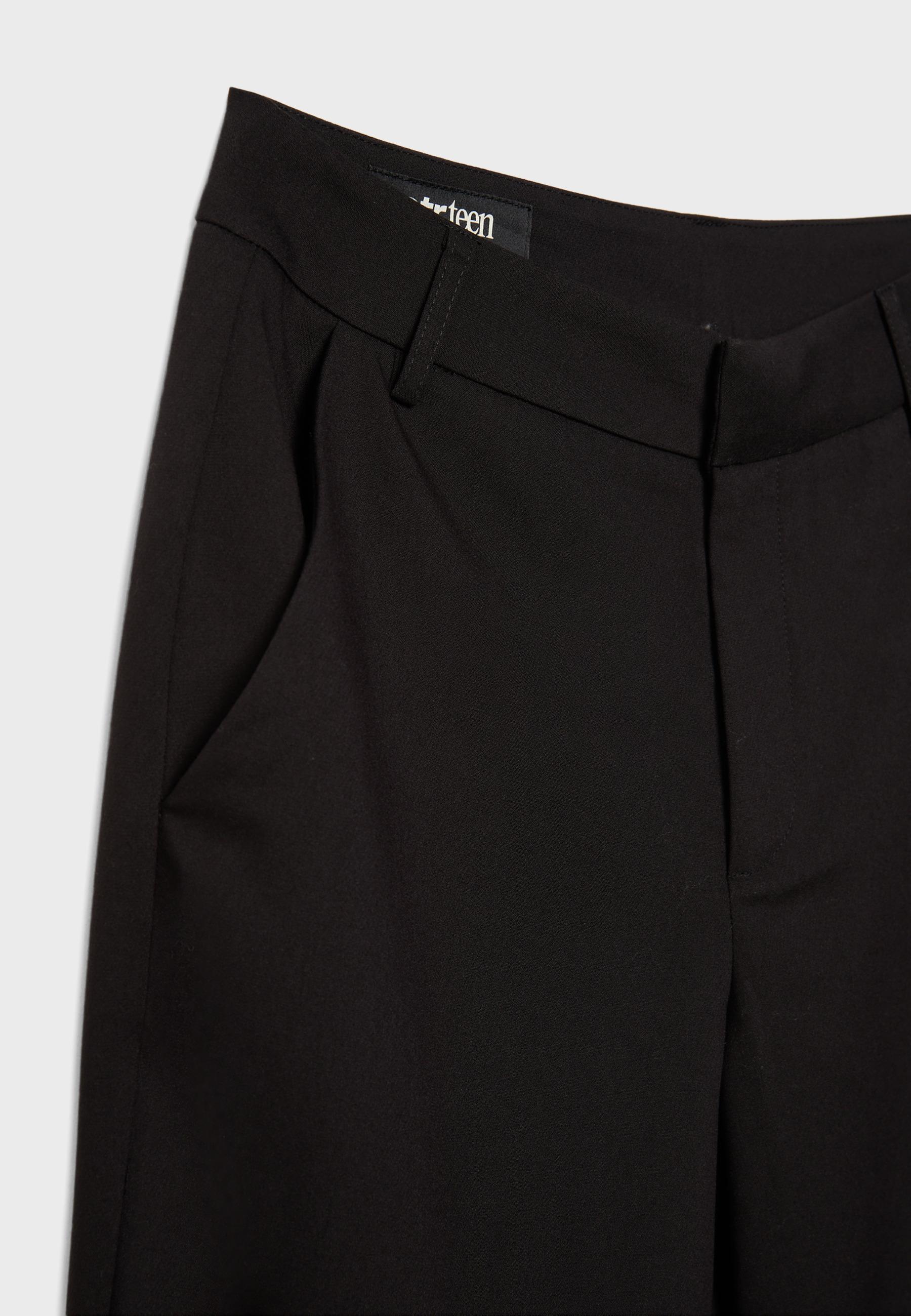 Dressy jogger trousers — Black