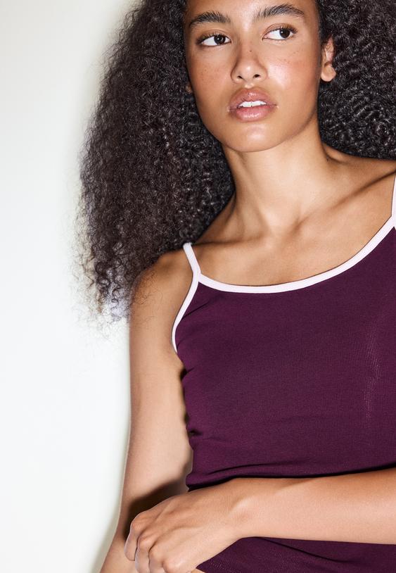 b07 ribbed strap top