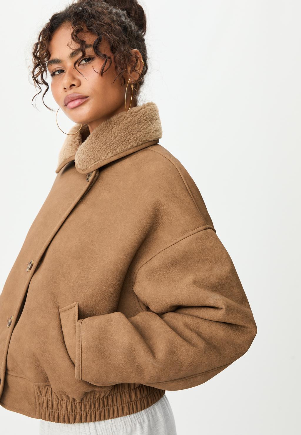 Short double-faced jacket