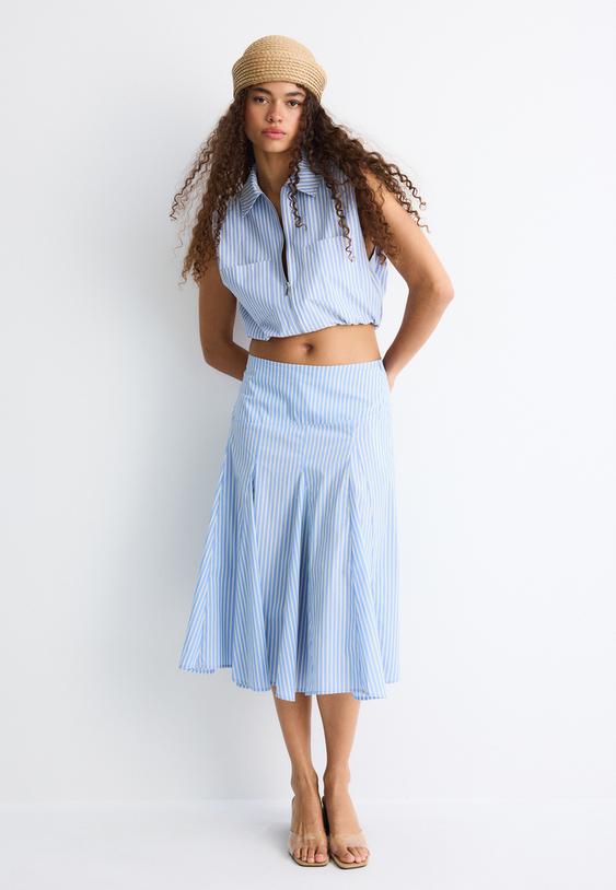 sleeveless balloon zip shirt