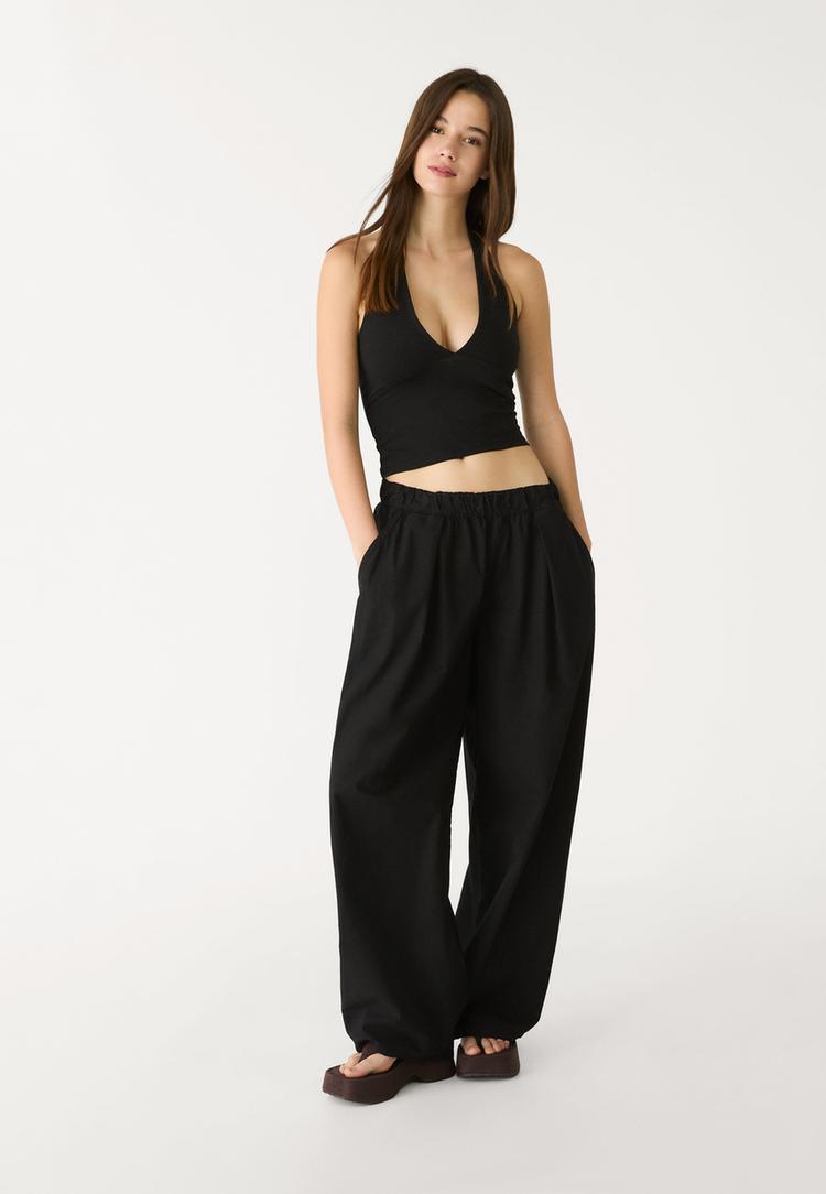 top halter escote pico