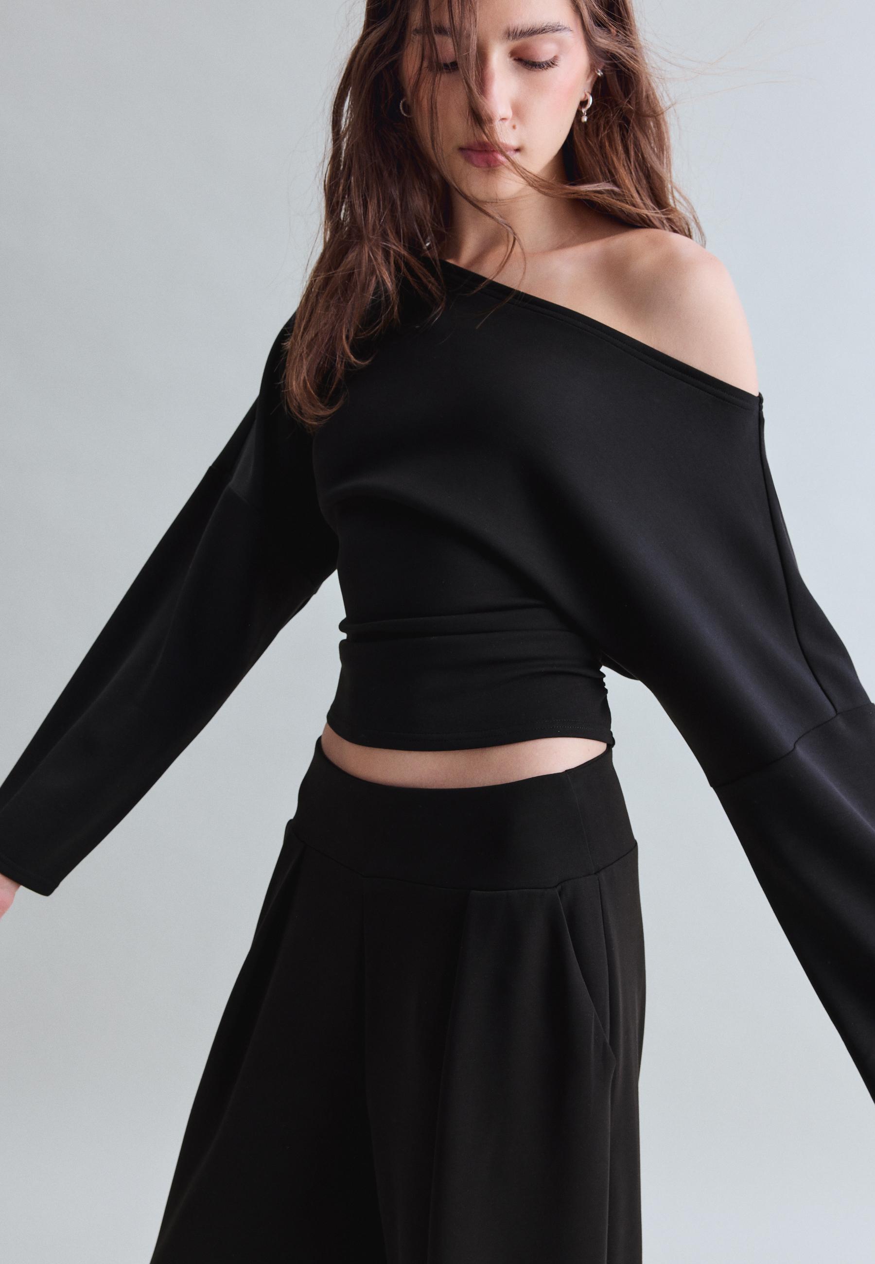 Soft-touch ruched asymmetric sweatshirt — Black