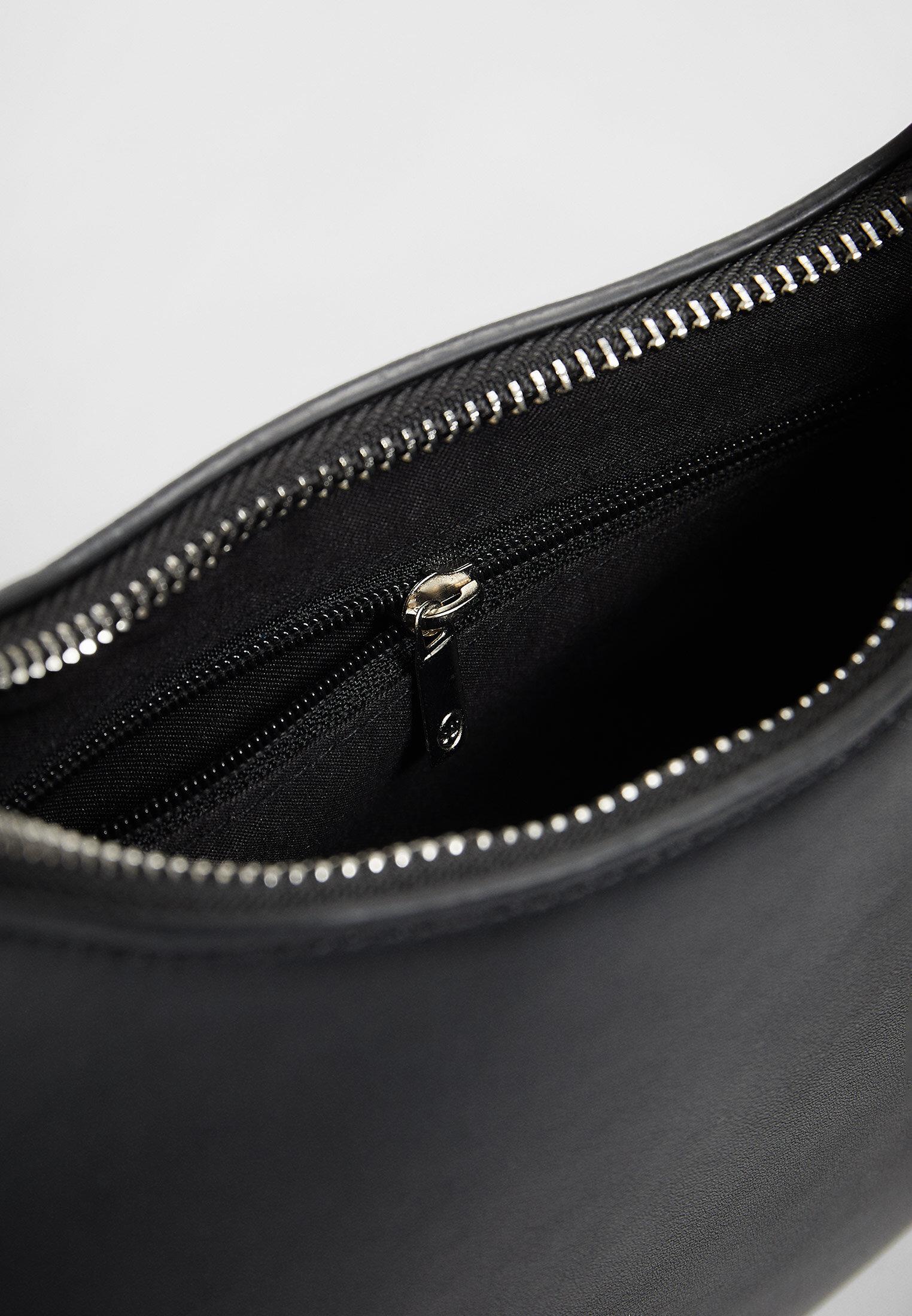 Moon shoulder bag with chain — Black