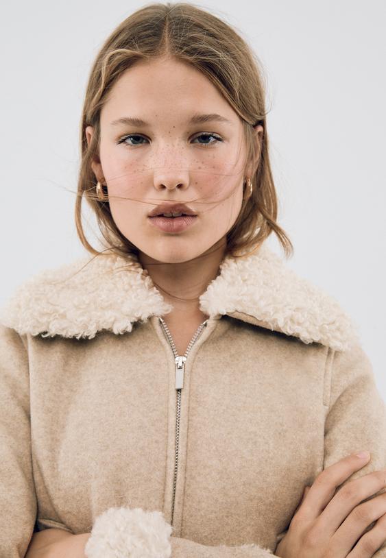 jacke-mit-kunstfelldetail