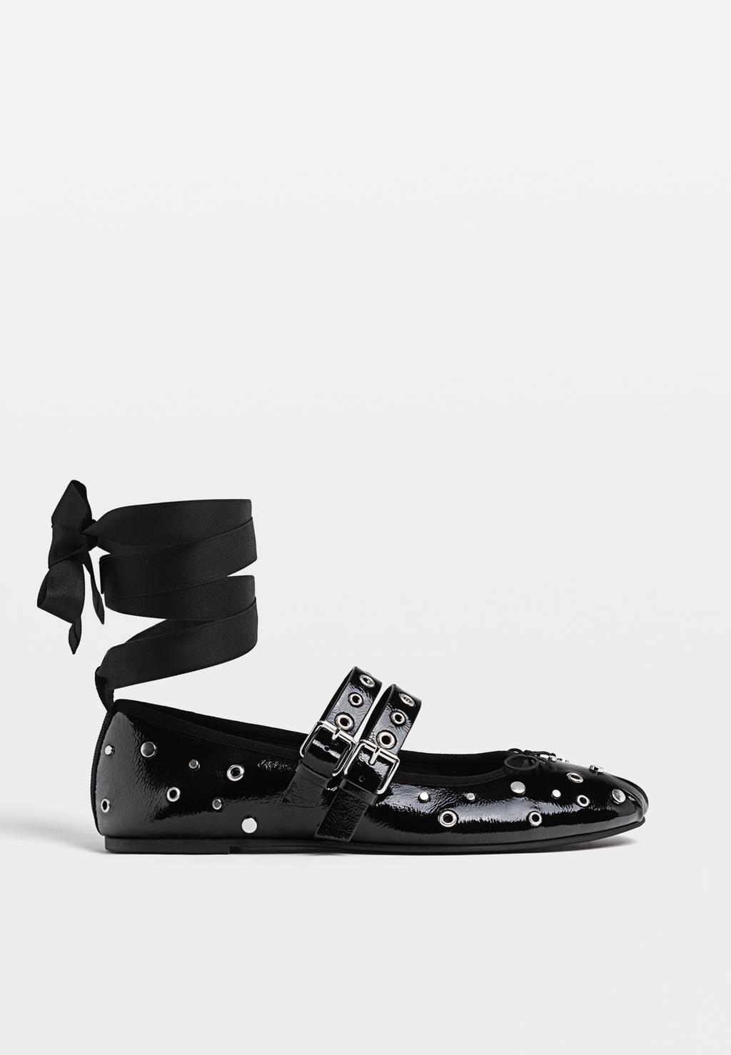 Ballerines avec brides et rivets