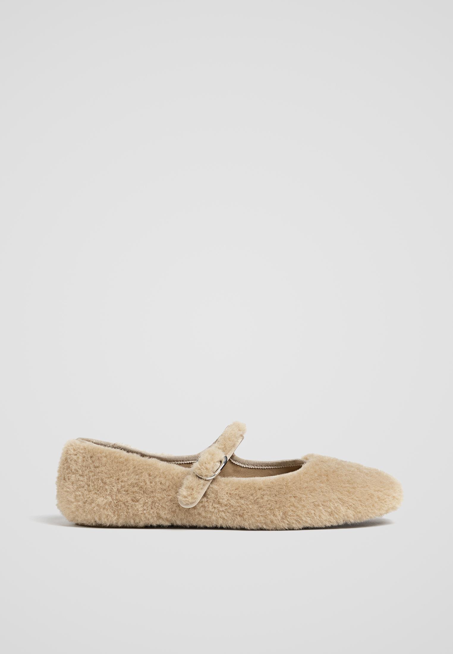 Stradivarius Faux Fur Ballet Flats Beige 6