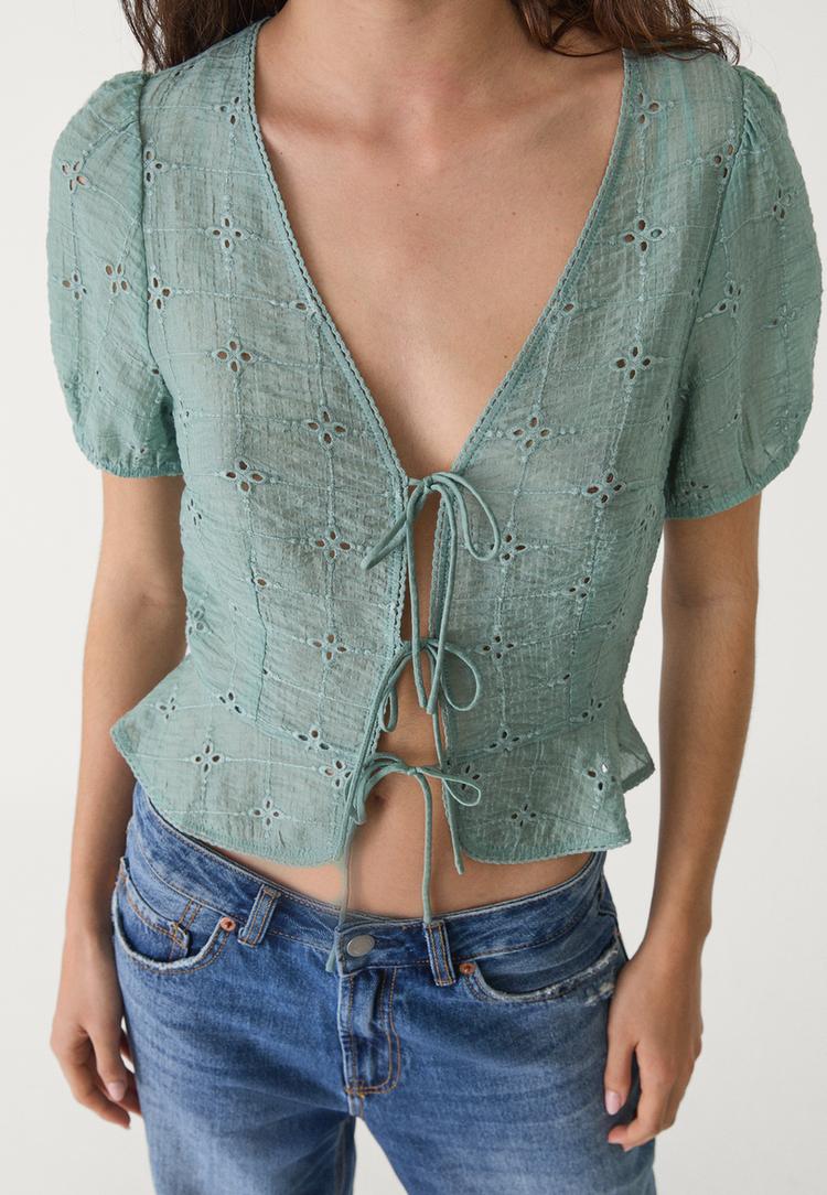 blusa fluida nudos bordada